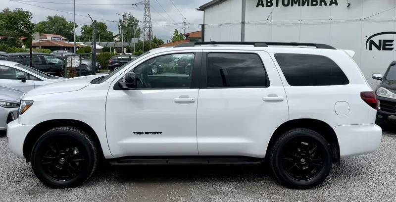 Toyota Sequoia 5.7i V8 17800km Image 8